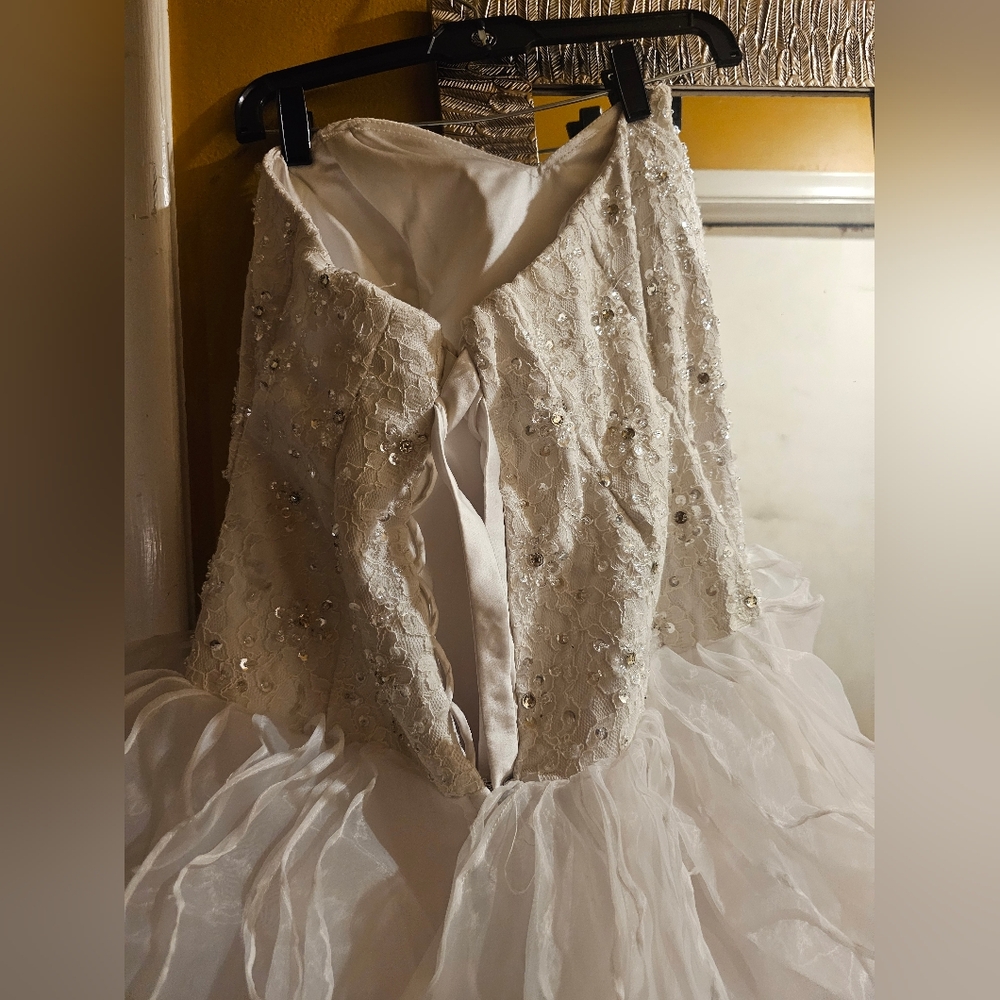 Sequin Ruffle High-Low wedding dress with Veil - Picture 4 of 12